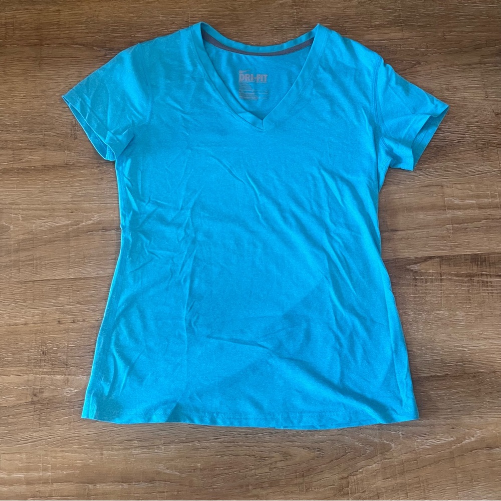 Nike dri-fit v neck